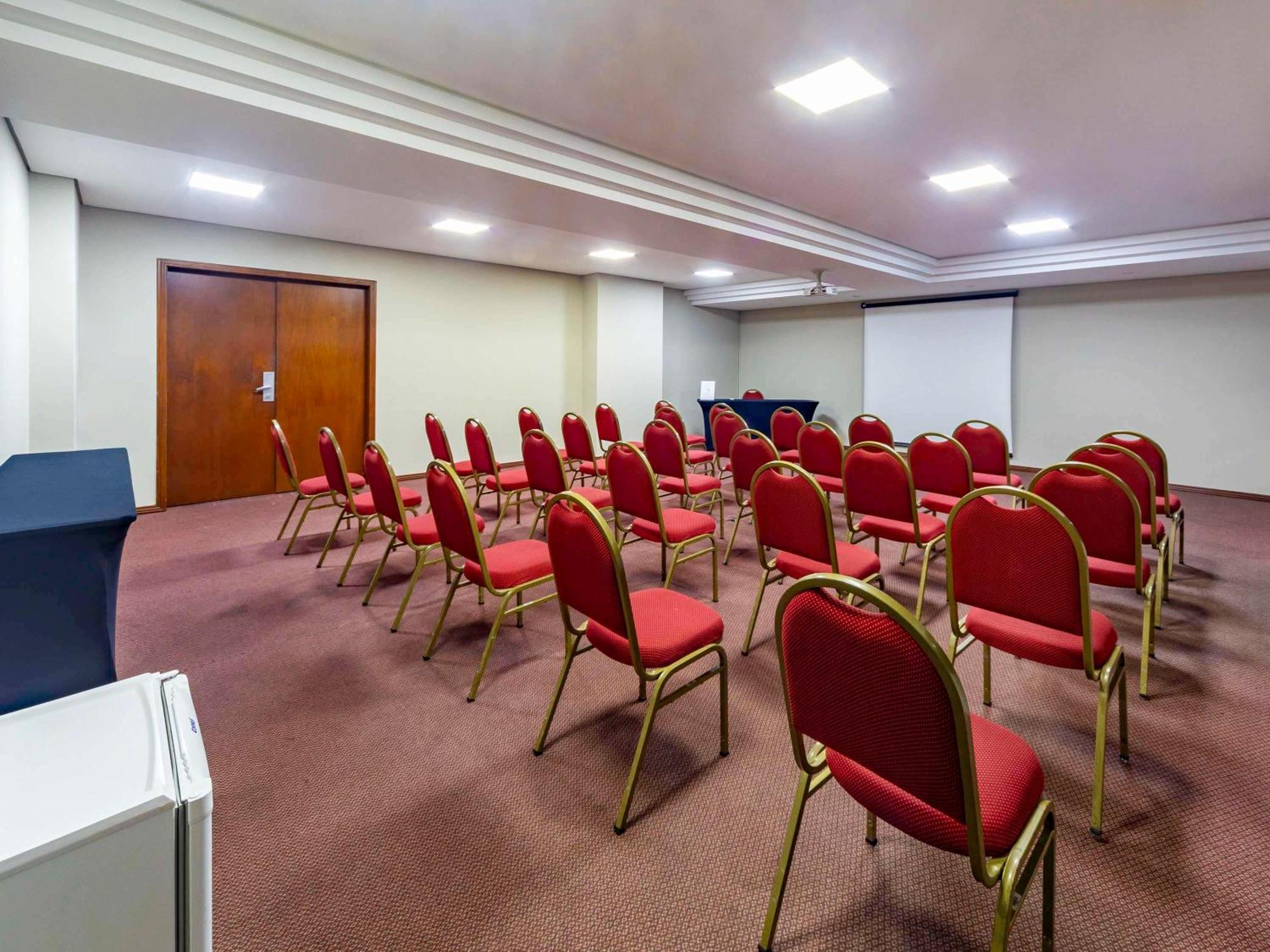 Mercure Curitiba Golden Екстер'єр фото