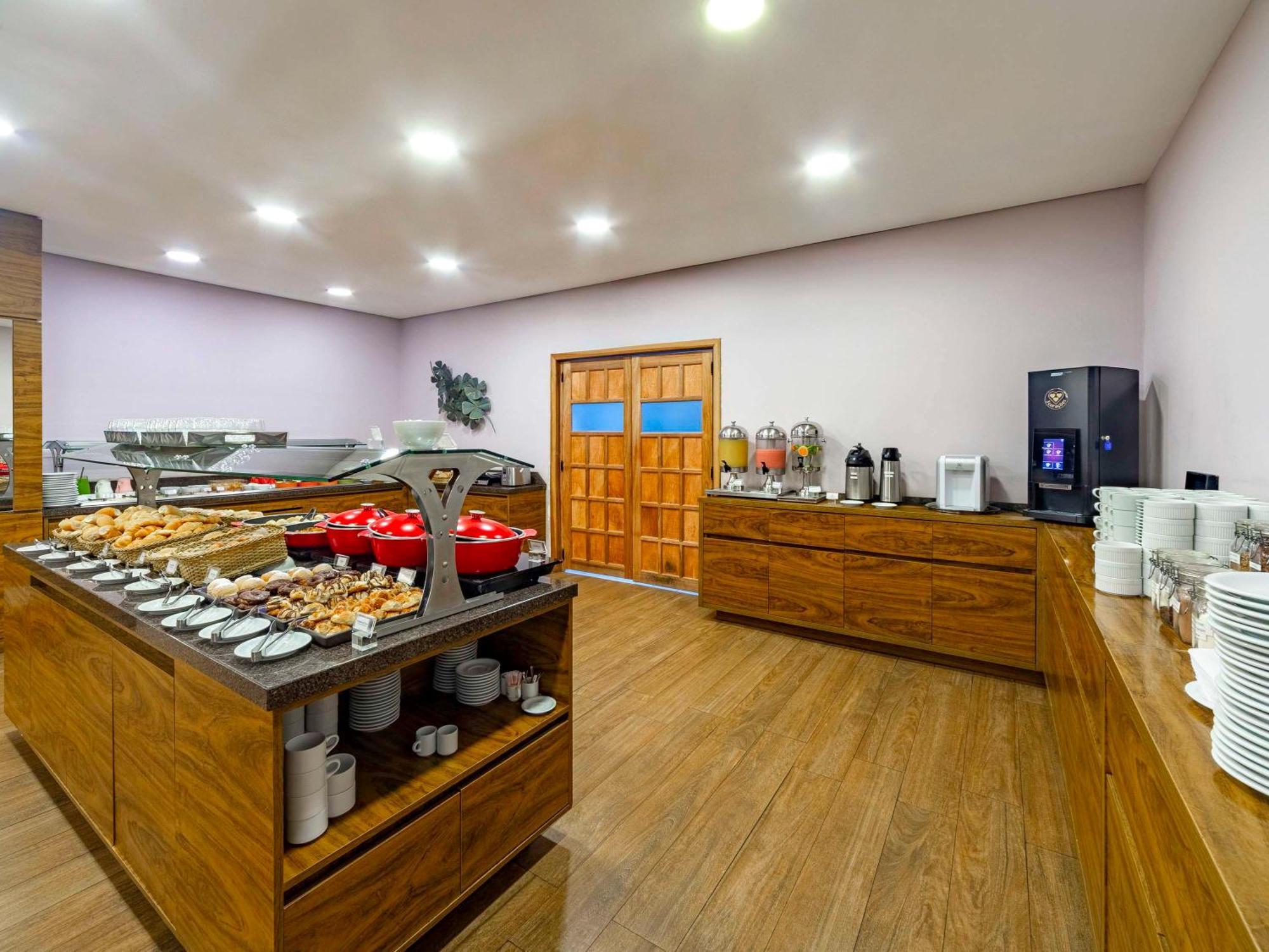 Mercure Curitiba Golden Екстер'єр фото