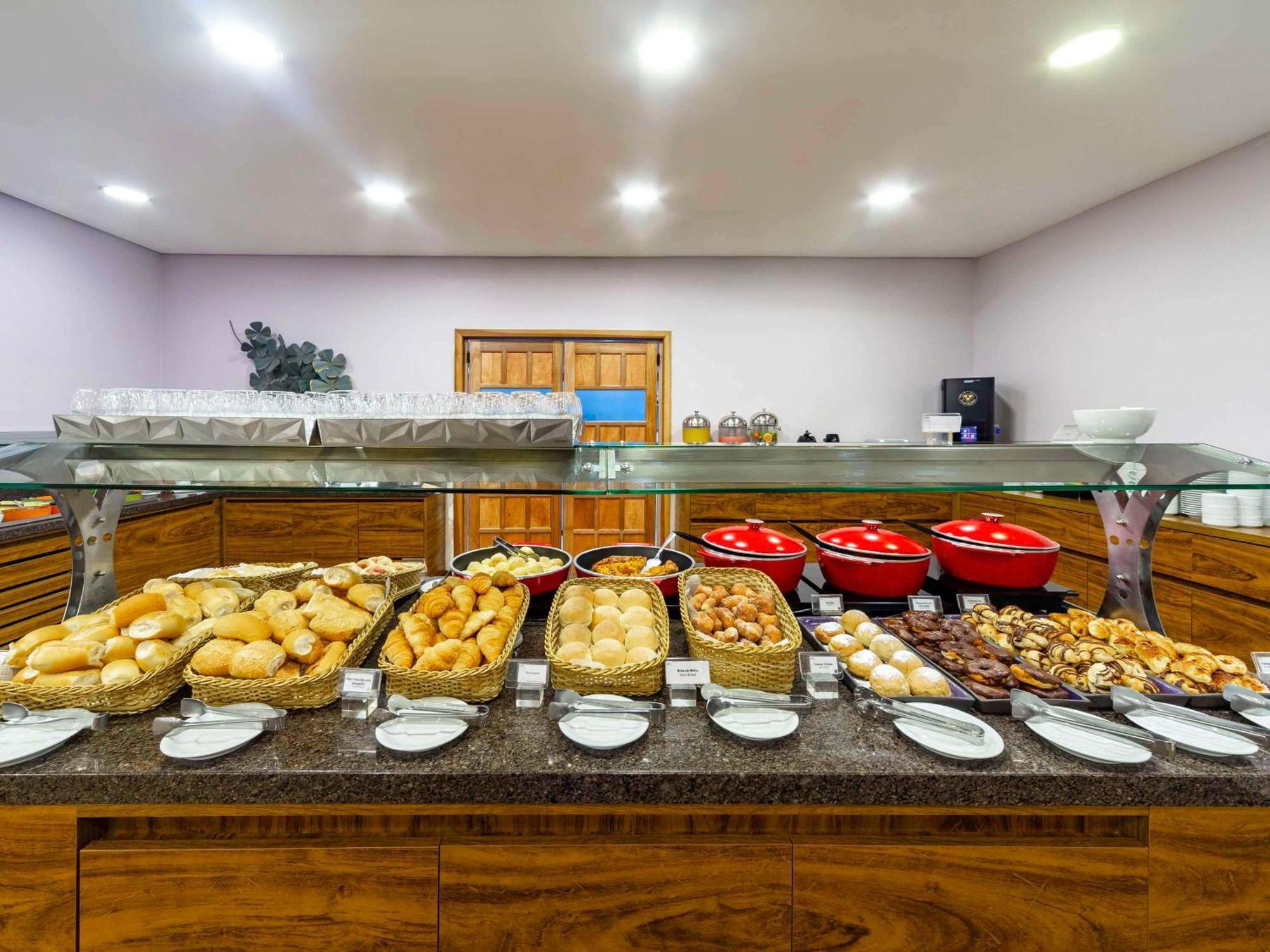 Mercure Curitiba Golden Екстер'єр фото