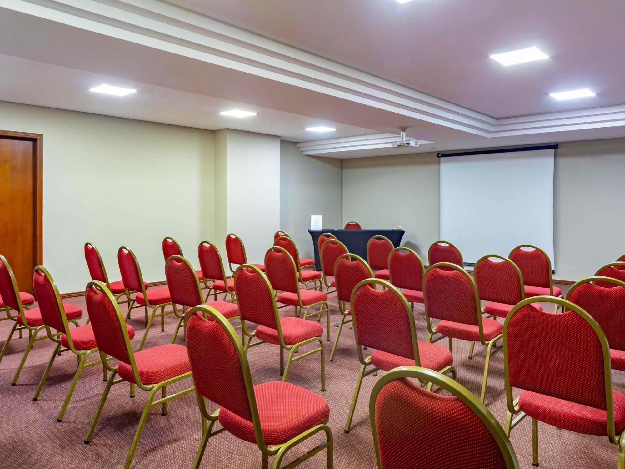 Mercure Curitiba Golden Екстер'єр фото